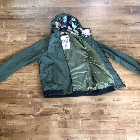 Scotch & Soda Light Weight Travel Jacket - Picture 5 of 6